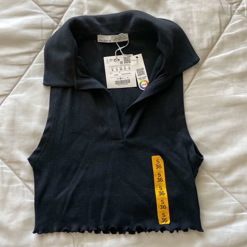 Pull & Bear V-neck Polo Crop